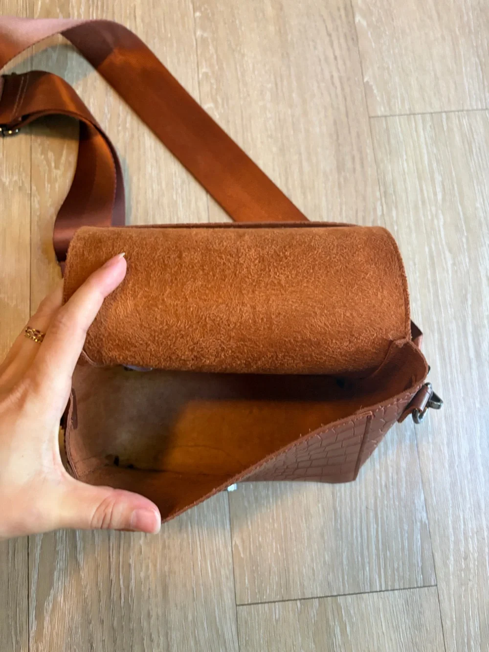 Brown Croc-Embossed Crossbody Bag